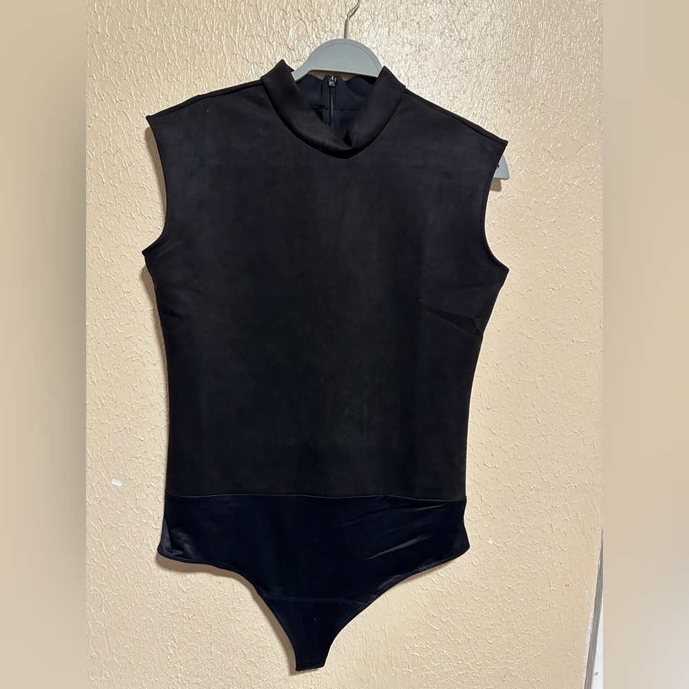 Spanx Bodysuit‎ Extra Large Faux Suede Mock Neck Size XL Stretchy Snap